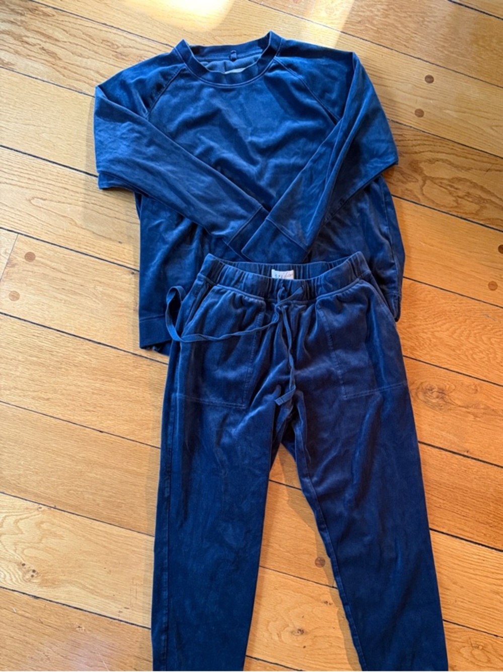 Lou & Grey Navy Velour Jogger Set